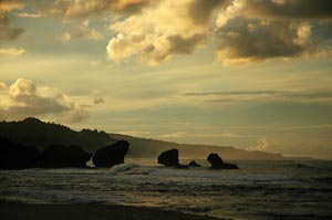 Rock formations in Tobacco Bay, St Catherine's, Bermuda - Photographer: Allan Lee