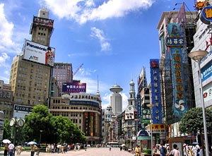 Nanjing Road, Shanghai - Photographer: Agnieszka Bojczuk