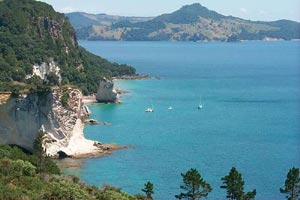 Cathedral Cove, Coromande nearAuckland, New Zealand