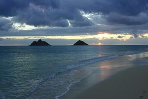 Na Mokulua (twin islets) offLanikai, Oahu, Hawaiian Islands, USA - Photographer: Eric Guinther