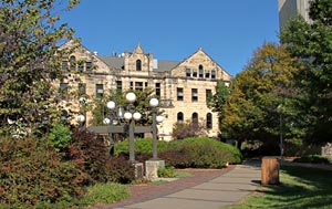 The Bluemont Bell and Dickens Hall at Kansas State University in Manhattan, Kansas, USA - Photographer: Kevin Zollman